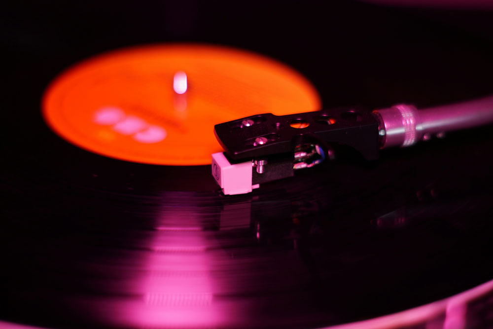 Vinyl record player